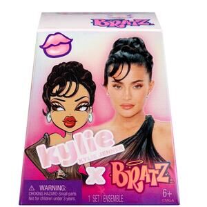 Bratz Mini X Kylie Jenner - Series 1-2 Mini Bratz in Each Pack NWT
